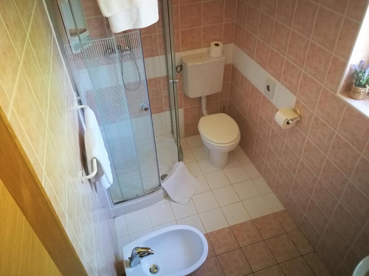 Apartments Bilic With Garden & Swimming Pool - 50M From The Beach Pjescana Uvala Eksteriør bilde